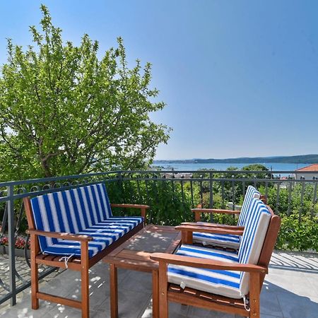 Rina Vacation Home 特罗吉尔 外观 照片