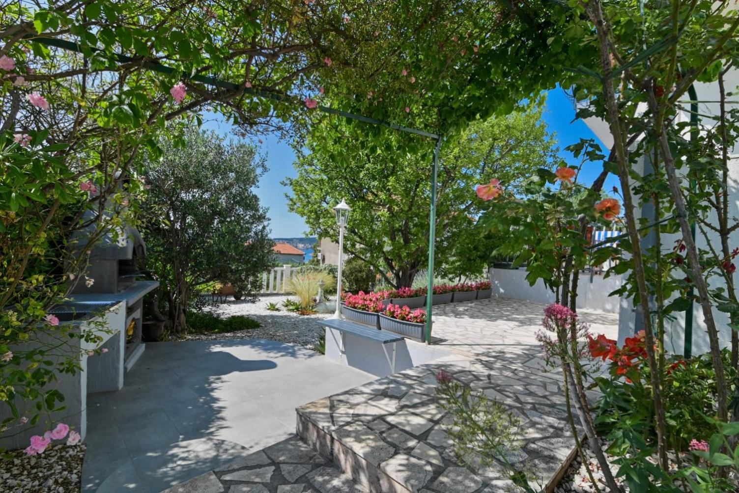 Rina Vacation Home 特罗吉尔 外观 照片